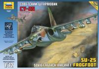 Самолет СУ-25 склейка