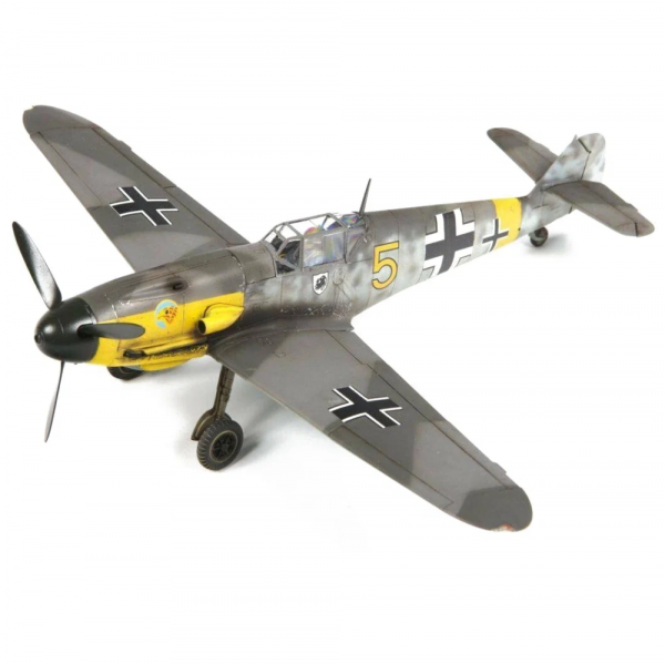 Сборная модель "Самолет Мессершмитт BF-109F2"