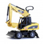Bruder 02445 Экскаватор колёсный CAT с отвалом