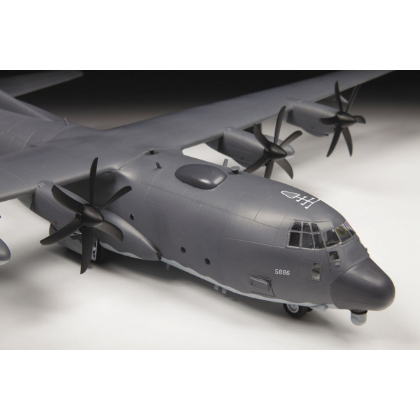 Сборная модель "Американский самолет огневой поддержки АС-130J Ghostrider"