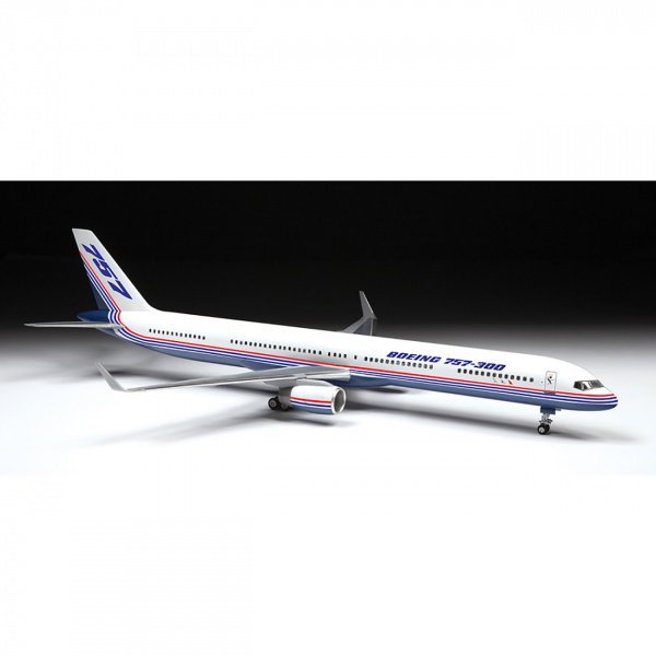 Сборная модель "Пассажирский авиалайнер Боинг 757-300"