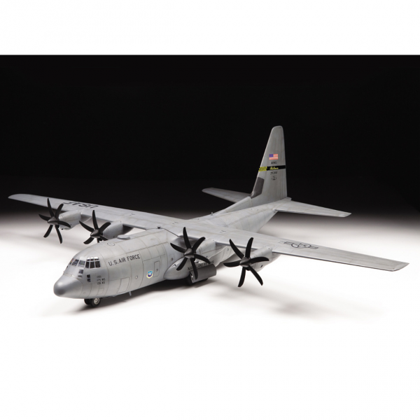 Модель сборная "Американский военно-транспортный самолет С-130J"
