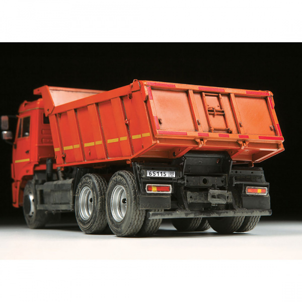 Сборная модель "Самосвал KAMAZ-65115"
