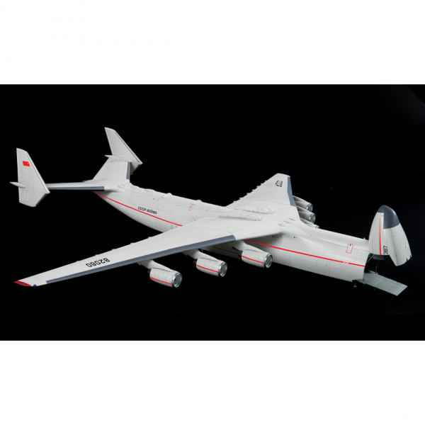 Сборная модель "Советский транспортный самолёт АН-225 «МРИЯ»"