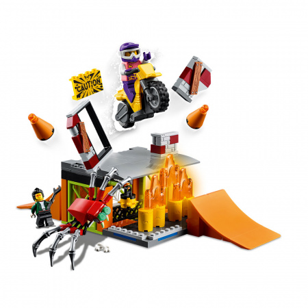 Конструктор LEGO City Парк каскадёров