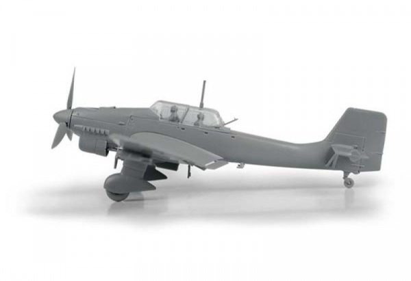 Сборная модель Немецкий пикирующий бомбардировщик Ju-87B2