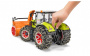 Трактор Claas Axion 950 c цепями и снегоочистителем