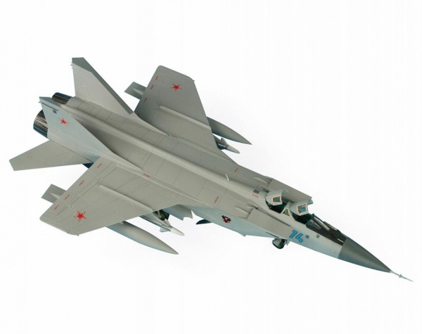 Сборная модель Самолет МИГ-31 склейка с подарочным набором