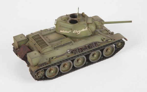 Сборная модель Советский средний танк Т-34/76