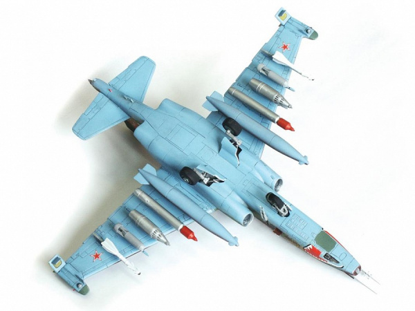 Сборная модель Самолет СУ-25 склейка