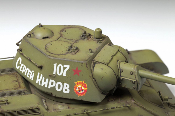 Сборная модель "Советский средний танк Т-34/76, образца 1942 г."